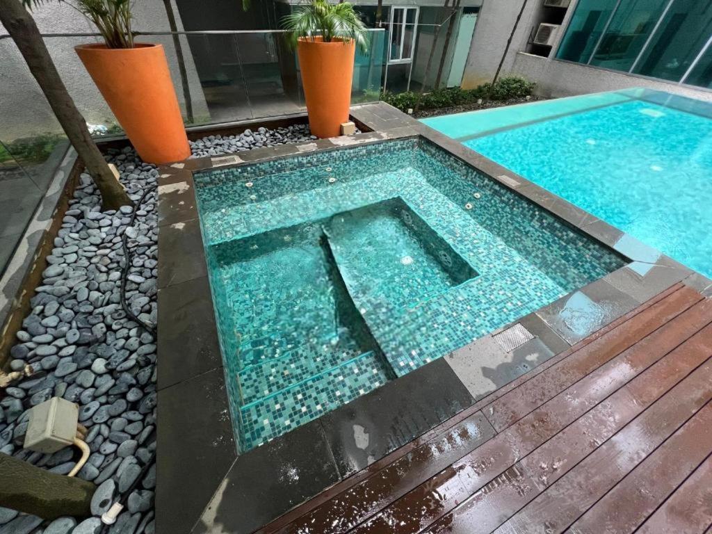 Signature Apartment At Mercu Summer Suites Klcc Куала Лумпур Екстериор снимка